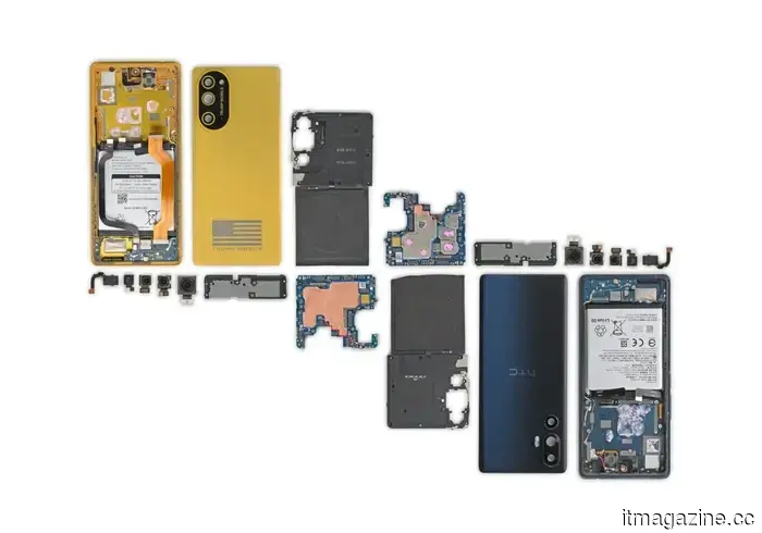 Un smontaggio umiliante conferma che il Trump Phone è solo un telefono HTC verniciato.