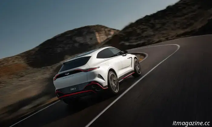 Aston Martin DBX S - самый мощный внедорожник в мире, если не считать электромобилей
