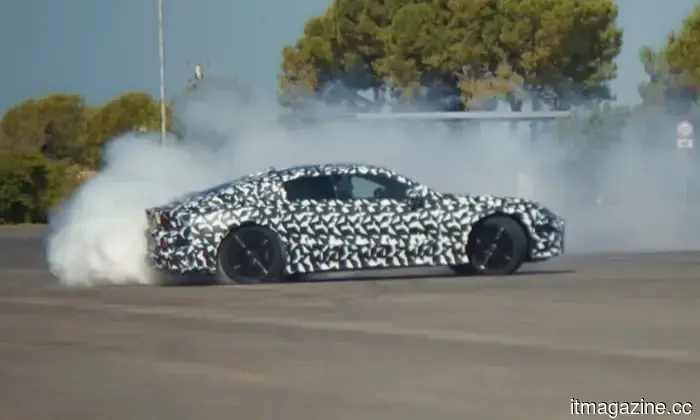 L'ultimo veicolo elettrico di BYD costa poco più di 10.000 dollari, percorre 250 miglia e include anche un LiDAR.