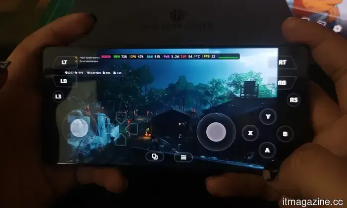 I just played Ghost of Tsushima on my phone. I never imagined this day would come, and I'm not regretting this unexpected experience.