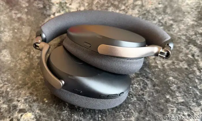 Jabra Evolve3 85 review: I was surprised to find that I really love this business headset, changing my initial opinion.