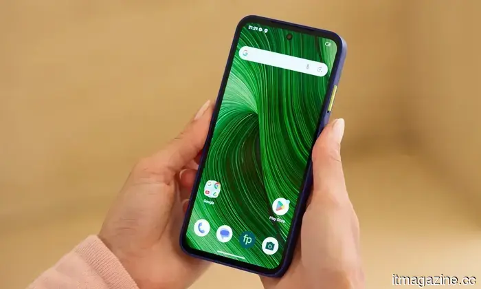 The phone that you can truly fix by yourself is finally arriving in the US.