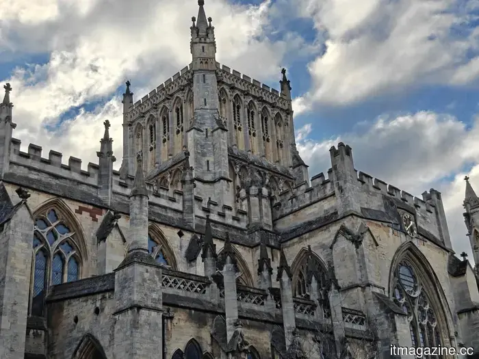 OnePlus 15R review: it may not be eye-catching, but it excels in one important aspect more than any other phone I've evaluated.