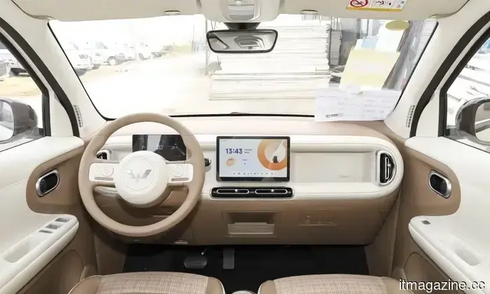 Questa EV cinese da $8.000 si ispira alla Mini Cooper e offre un'autonomia EV rispettabile.