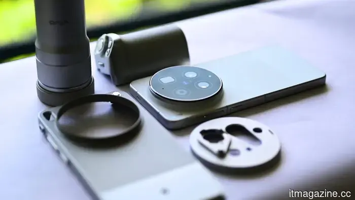 I kit zoom sui smartphone sono fantastici. Dopo aver utilizzato il Vivo X300 Ultra, non penso che siano per tutti.