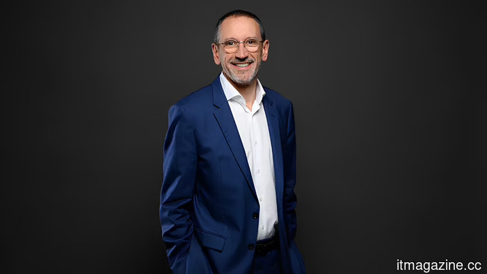 Il CEO di Adecco afferma che l'IA sta cambiando i lavori, non distruggendoli.