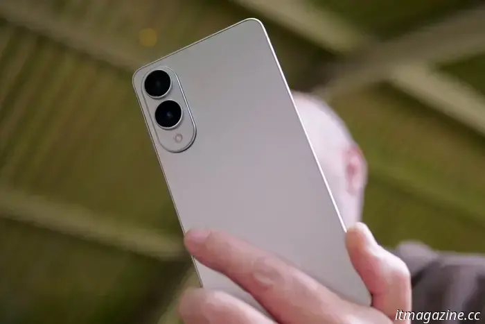 Reasons why I think Samsung should produce the Galaxy S26 Edge instead of canceling it.