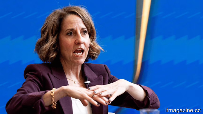 The UK is reassessing its £330 million agreement with Palantir regarding the NHS.