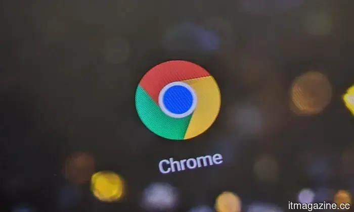 Google Chrome's newly introduced vertical tabs might simplify the management of tab clutter significantly.