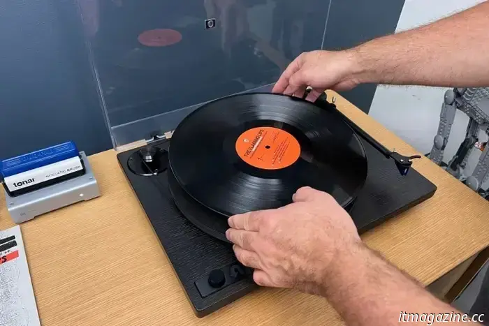 How we evaluate turntables and record players