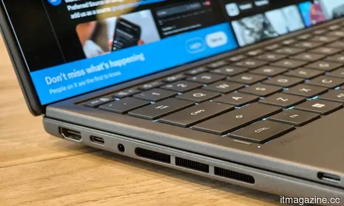ASUS Zenbook Duo UX8407AA review: Dual screens have truly found their way into my bag.