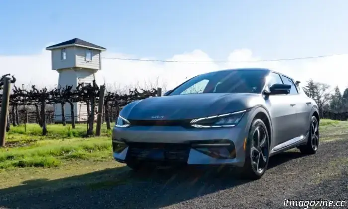 Kia EV9 e EV6 ora si qualificano pienamente per il credito d'imposta di 7 7.500, ad eccezione di un trim