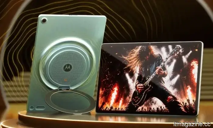 Xteink's compact e-reader has finally received the upgrades it needed.