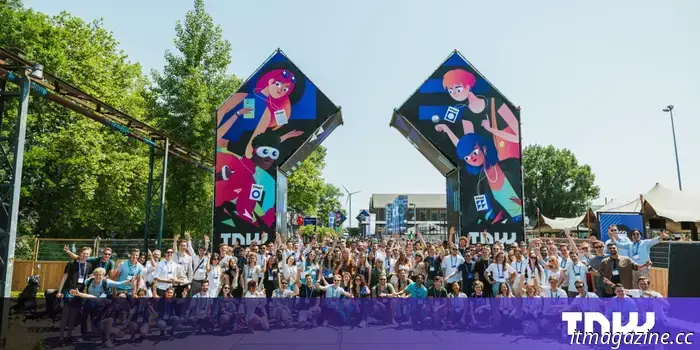 Quantum art, multiball, and AI-generated selfies: The top side quests at TNW 2025.