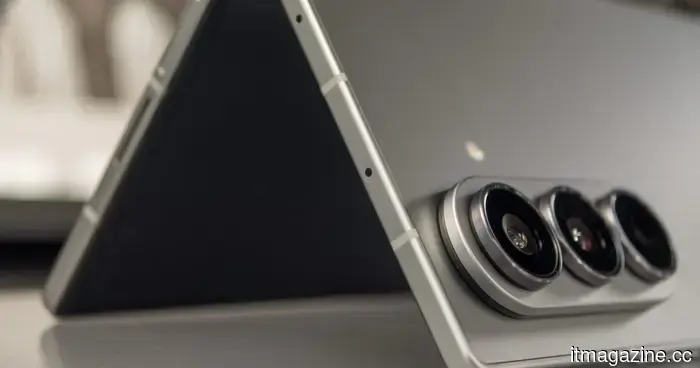 I prossimi telefoni pieghevoli di Samsung potrebbero avere un cambio di nome confuso.