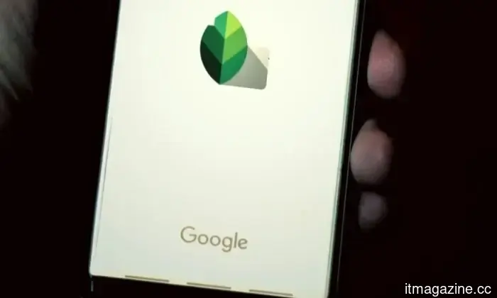 I discovered an iPhone app that creates a skincare regimen based on a 30-second facial scan.