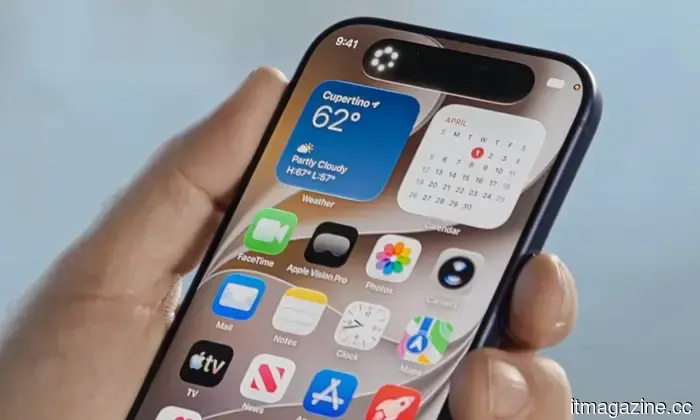 Tim Cook dice que los aumentos de precios de Apple son inevitables a medida que la IA impulsa los costos de memoria más altos.