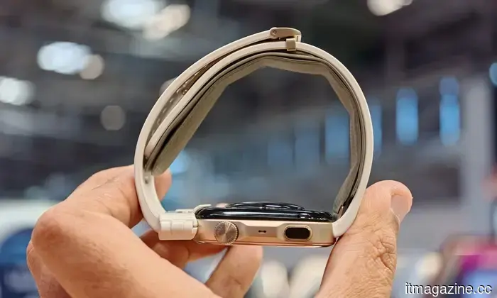 Huawei Watch D3 en mano: El smartwatch más extraño de Huawei podría ser el más inteligente.