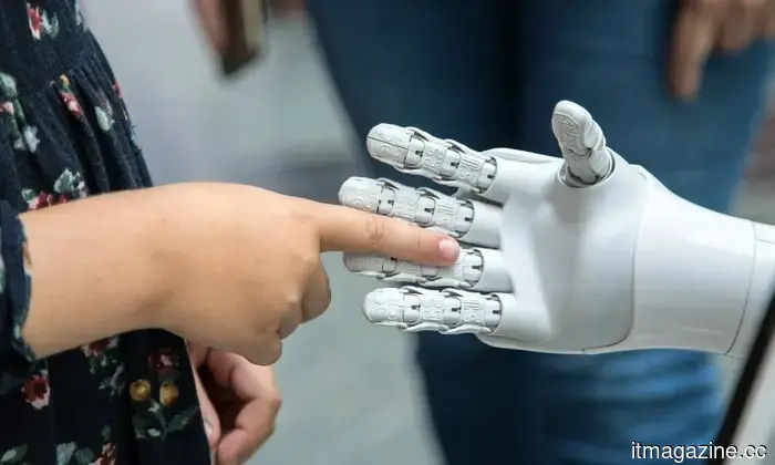 Robots can now ‘perceive’ touch due to an innovative color-changing tactile sensor.