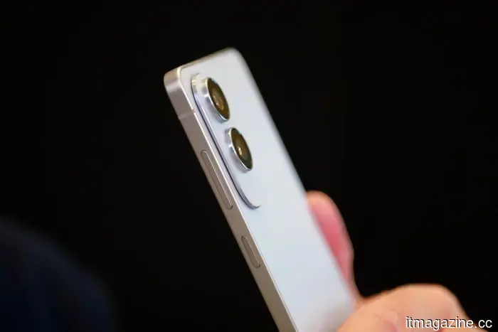 Samsung's Galaxy Edge might make a comeback with the S27 series, but the leaks are suggesting varying narratives.