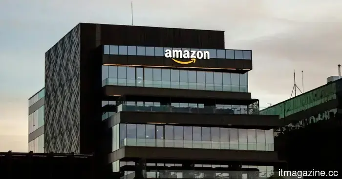 I dipendenti di Amazon stanno svolgendo compiti falsi perché sono costretti a utilizzare più intelligenza artificiale e a mostrarla.