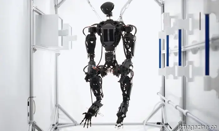 The space robot created by Orbot Robotics is equipped with four arms, and its Goro-like structure serves a specific function.