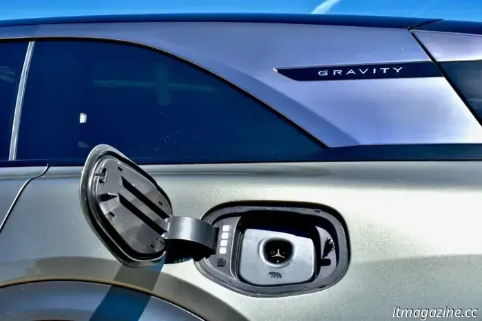 Lucid Gravity propels electric SUVs into a new realm.