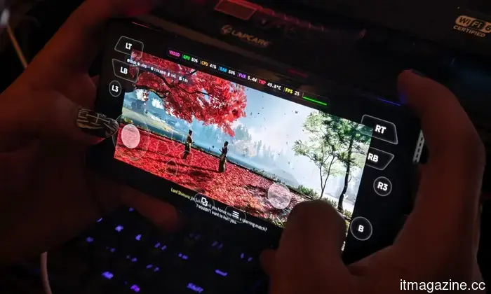 I just played Ghost of Tsushima on my phone. I never imagined this day would come, and I'm not regretting this unexpected experience.
