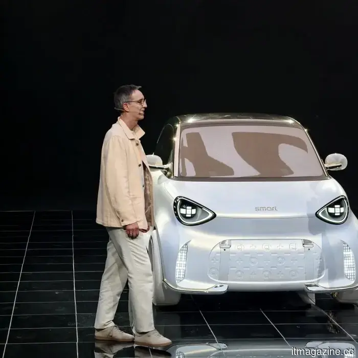 The smart #2 EV concept and the #6 EHD hybrid hatchback were revealed during the brand night prior to the Beijing Auto Show.