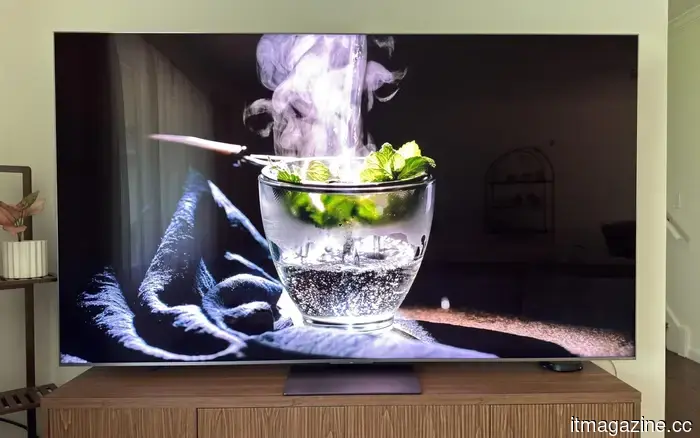 TCL QM8L Review: SQD Technology Accessible to Everyone