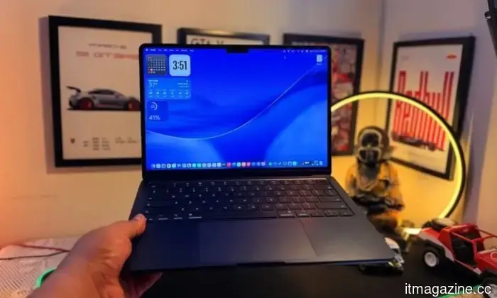 El nuevo X1 Meeting Hub de Timekettle realiza traducción en tiempo real para 50 personas y cabe en tu bolsillo.