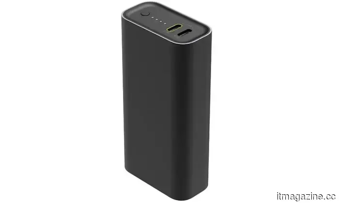 The Portable Chargers We Would Consider Purchasing This Spring