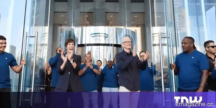 The UK's enforcement agency has imposed a fine of £390,000 on Apple's Irish subsidiary for violating sanctions against Russia.