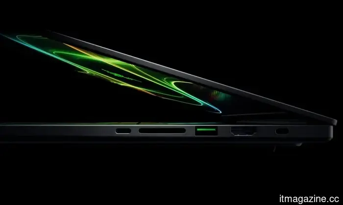 Razer actualiza el Blade 16 con opciones de 64GB de RAM y RTX 5090