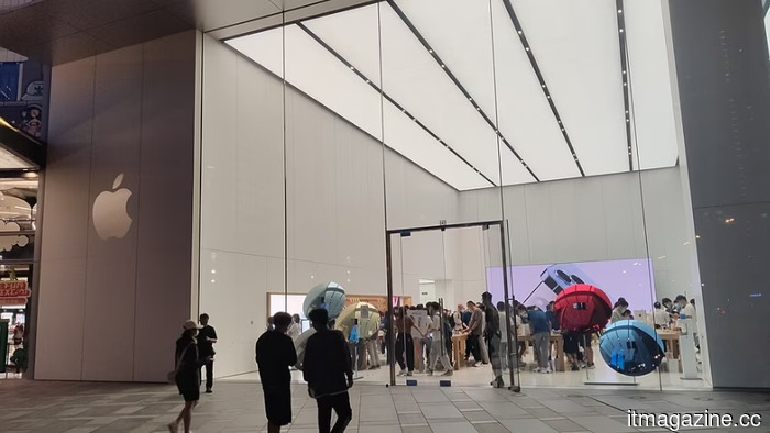 Apple tiene como objetivo la WWDC 2027 para gafas inteligentes, pero aún está decidiendo sobre la cuestión de la cámara.