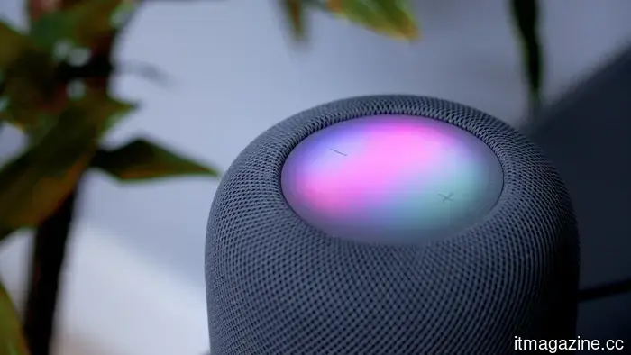 Il primo gadget di OpenAI sembra un piccolo compagno AI espressivo.