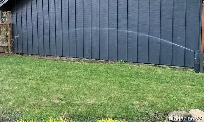 Aiper IrriSense 2 review: An intelligent sprinkler for compact gardens