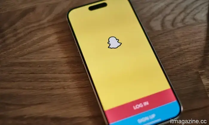 Il nuovo formato pubblicitario di Snapchat fa sembrare i chatbot AI come venditori.