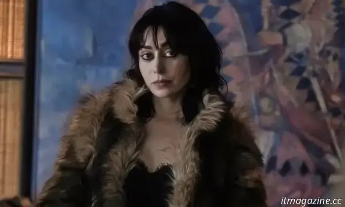 Cristin Milioti, the star of 'Penguin,' believes she would have a 'wonderful experience' collaborating with Zoë Kravitz, known for her role in 'Batman.'