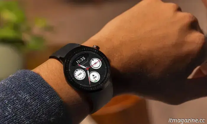 Moto Watch puede durar casi dos semanas y ofrece las ventajas de fitness de la gama profesional de Polar.