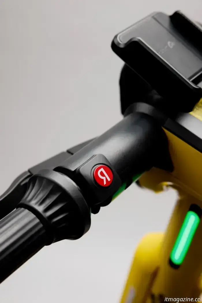 Botón inteligente y diseño inteligente: ¿Cuál será el nuevo scooter de Yandex?