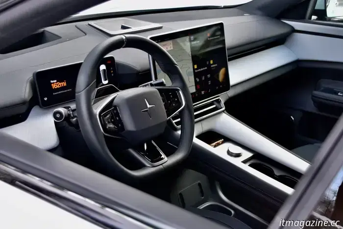 El Polestar 4 se atreve a ser diferente, pero no lo suficiente.