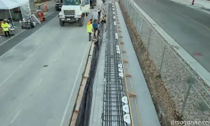 Florida está construyendo una autopista que podría cargar tu vehículo eléctrico mientras conduces.