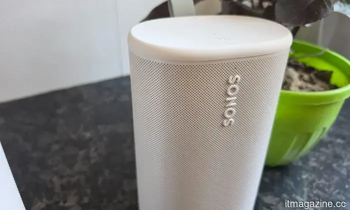 Sonos Play review: A perfect portable speaker that I can’t resist using.