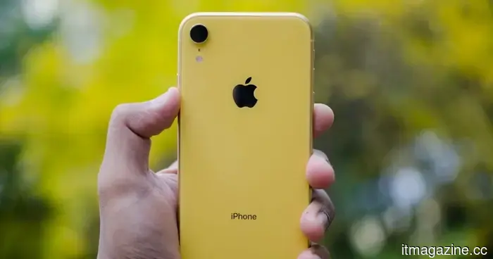 Apple should simply apply the Neo approach to its forthcoming iPhone 18e, and I'll be interested.