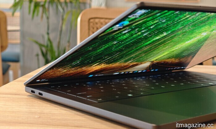 Recensione del Dell XPS 14 (2026): il classico laptop Windows di Dell ritorna ed è difficile da mettere giù