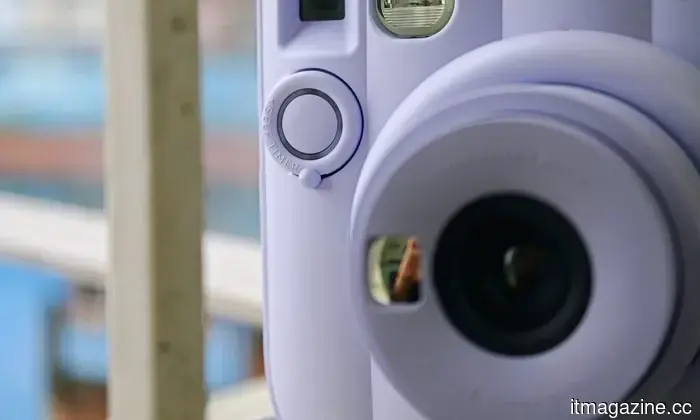 Fujifilm Instax Mini 13 review: This instant camera captivated me with its simple retro appeal.