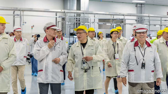 El proveedor de Nvidia, Wistron, abre una fábrica en Texas de $700 millones para construir superchips Grace Blackwell.