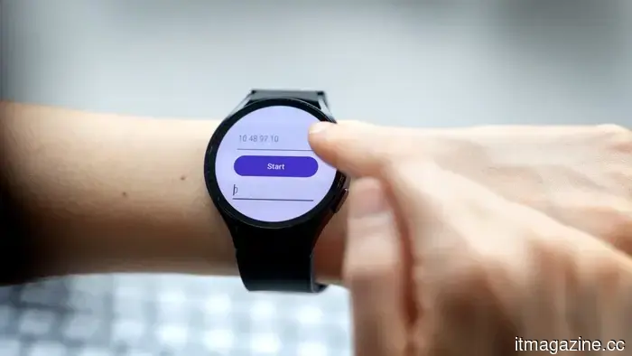 Il tuo smartwatch potrebbe presto permetterti di controllare il tuo PC attraverso gesti delle mani.