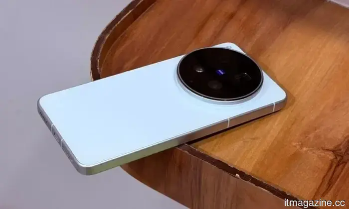 The Galaxy S27 Pro could potentially adopt the best display feature from the Ultra model.